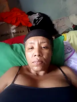 Snapshot of Surreyaa chatting on 09/20/25, 07:15 Surreyaa online show from 09/20/25, 07:15