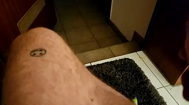 Snapshot of 0815lukas2024 chatting on 01/28/25, 01:29 0815lukas2024 online show from 01/28/25, 01:29