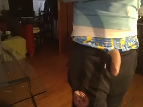 Snapshot of 0815lukas2024 chatting on 03/01/25, 10:02 0815lukas2024 online show from 03/01/25, 10:02