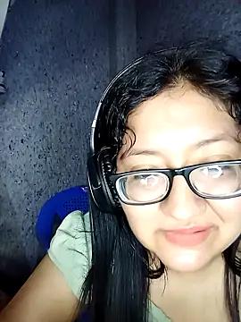 Snapshot of ladygmusic chatting on 09/13/25, 01:16 ladygmusic online show from 09/13/25, 01:16