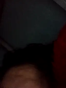 Snapshot of ladygmusic chatting on 12/21/25, 04:36 ladygmusic online show from 12/21/25, 04:36