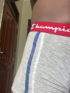 julietunderwoood online show from 09/26/25, 04:38