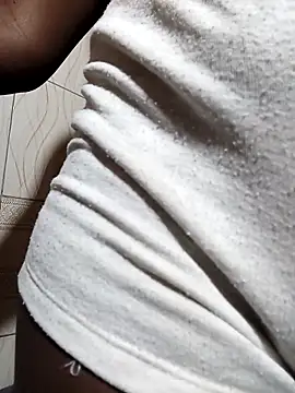 julietunderwoood online show from 10/07/25, 03:58