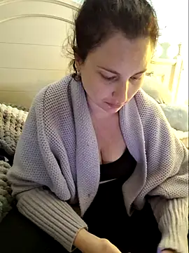 MilfyMrsRobinson online show from 03/04/25, 12:50