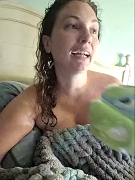 MilfyMrsRobinson online show from 03/22/25, 12:46