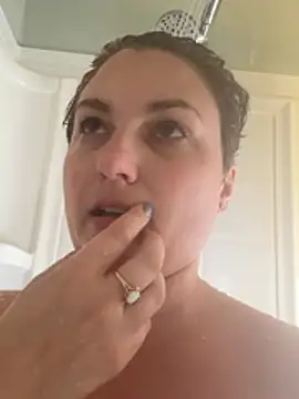 MilfyMrsRobinson online show from 02/08/26, 01:47