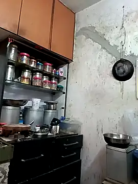 Snapshot of Love_Jenny chatting on 11/18/25, 05:34 Love Jenny online show from 11/18/25, 05:34