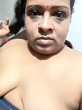 Snapshot of Love_Jenny chatting on 12/17/25, 07:03 Love Jenny online show from 12/17/25, 07:03