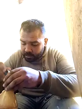 Snapshot of ListedLoin chatting on 01/12/25, 06:39 ListedLoin online show from 01/12/25, 06:39