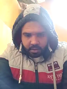 Snapshot of ListedLoin chatting on 02/06/25, 12:05 ListedLoin online show from 02/06/25, 12:05