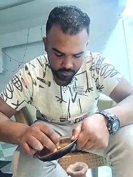 Snapshot of ListedLoin chatting on 03/14/25, 10:50 ListedLoin online show from 03/14/25, 10:50