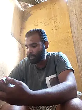 Snapshot of ListedLoin chatting on 11/11/25, 01:33 ListedLoin online show from 11/11/25, 01:33