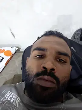 Snapshot of ListedLoin chatting on 11/24/25, 02:17 ListedLoin online show from 11/24/25, 02:17