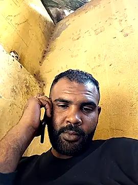 Snapshot of ListedLoin chatting on 12/04/25, 10:46 ListedLoin online show from 12/04/25, 10:46