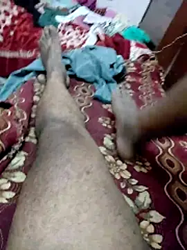 Snapshot of ListedLoin chatting on 12/04/25, 10:51 ListedLoin online show from 12/04/25, 10:51