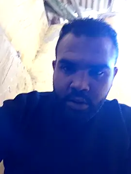 Snapshot of ListedLoin chatting on 12/18/25, 07:25 ListedLoin online show from 12/18/25, 07:25