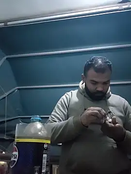 Snapshot of ListedLoin chatting on 12/19/25, 11:45 ListedLoin online show from 12/19/25, 11:45