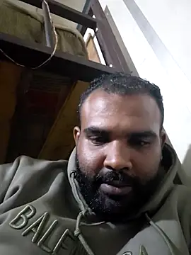 Snapshot of ListedLoin chatting on 12/21/25, 05:09 ListedLoin online show from 12/21/25, 05:09