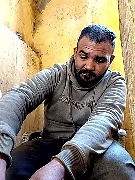 Snapshot of ListedLoin chatting on 01/18/26, 09:35 ListedLoin online show from 01/18/26, 09:35