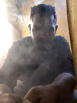 Snapshot of ListedLoin chatting on 02/10/26, 01:04 ListedLoin online show from 02/10/26, 01:04