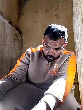 Snapshot of ListedLoin chatting on 02/21/26, 11:11 ListedLoin online show from 02/21/26, 11:11