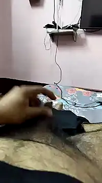 Snapshot of Manboobs178 chatting on 02/18/25, 05:42 Manboobs178 online show from 02/18/25, 05:42