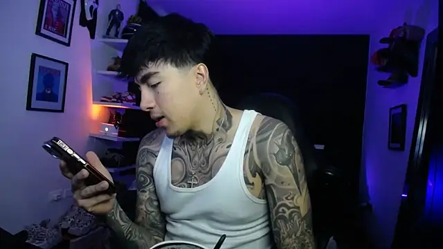 jung dragon online show from 11/04/25, 07:29