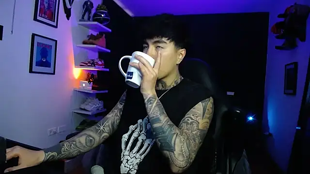 jung dragon online show from 11/30/25, 02:54