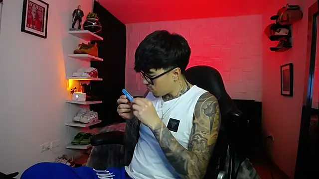 jung dragon online show from 12/23/25, 05:49