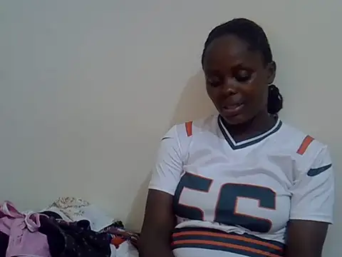 Snapshot of HOT-JAZMINE chatting on 06/21/26, 11:35 HOT-JAZMINE online show from 06/21/26, 11:35
