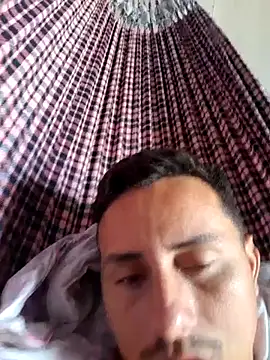 luissilva0071 online show from 03/17/25, 04:54