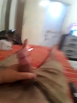 luissilva0071 online show from 09/26/25, 12:42