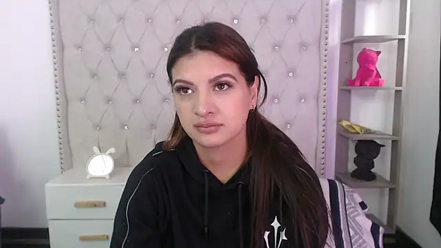 Abril Squirt online show from 04/15/26, 03:41