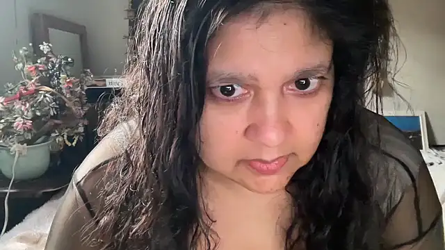 MelanieFawker online show from 10/10/25, 02:16