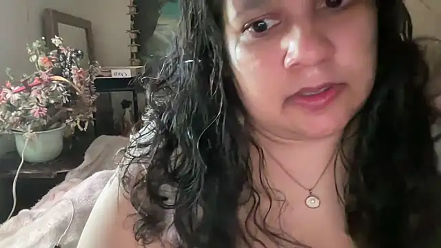 MelanieFawker online show from 10/12/25, 06:51