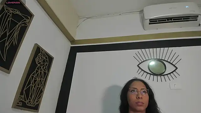 Snapshot of EmilyGomezLS chatting on 06/03/26, 11:35 EmilyGomezLS online show from 06/03/26, 11:35