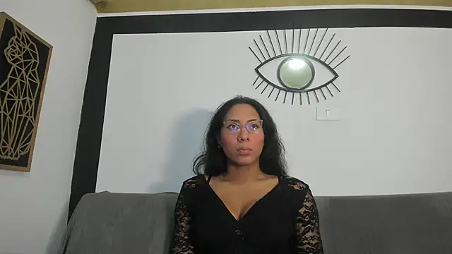 Snapshot of EmilyGomezLS chatting on 06/10/26, 11:09 EmilyGomezLS online show from 06/10/26, 11:09