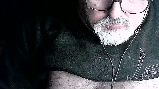 Snapshot of cashot58 chatting on 06/23/26, 10:57 cashot58 online show from 06/23/26, 10:57