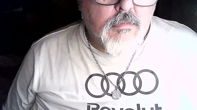 Snapshot of cashot58 chatting on 06/26/26, 01:26 cashot58 online show from 06/26/26, 01:26