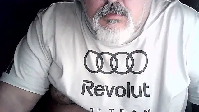 Snapshot of cashot58 chatting on 06/29/26, 01:44 cashot58 online show from 06/29/26, 01:44