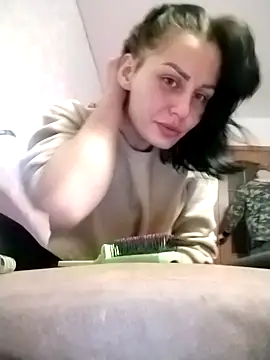 Snapshot of Tracey_Izzy chatting on 10/22/25, 08:19 Tracey Izzy online show from 10/22/25, 08:19