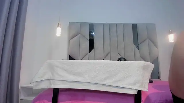 Snapshot of Malu_M chatting on 11/24/25, 11:59 Malu M online show from 11/24/25, 11:59