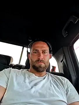 jwiththethickone413 online show from 06/26/26, 08:57