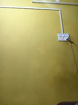 Snapshot of Tamil_boy_age28 chatting on 11/17/25, 03:34 Tamil boy age28 online show from 11/17/25, 03:34