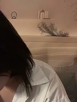 Eliza-E online show from 02/01/26, 10:41