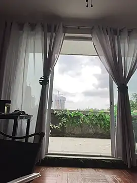 Eliza-E online show from 04/15/26, 03:35