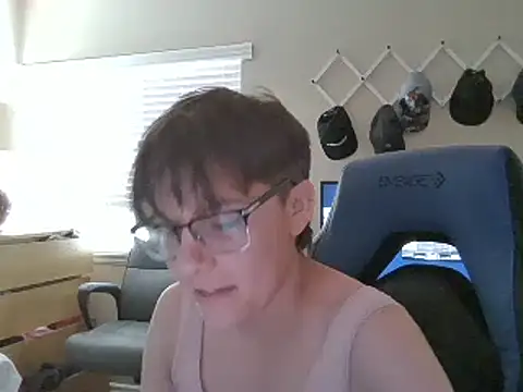 Snapshot of KaliSnow199623 chatting on 01/07/25, 09:46 KaliSnow199623 online show from 01/07/25, 09:46