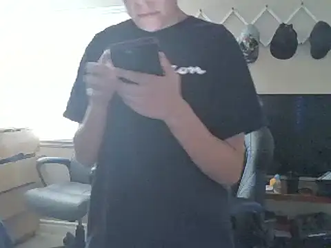 Snapshot of KaliSnow199623 chatting on 01/14/25, 06:17 KaliSnow199623 online show from 01/14/25, 06:17