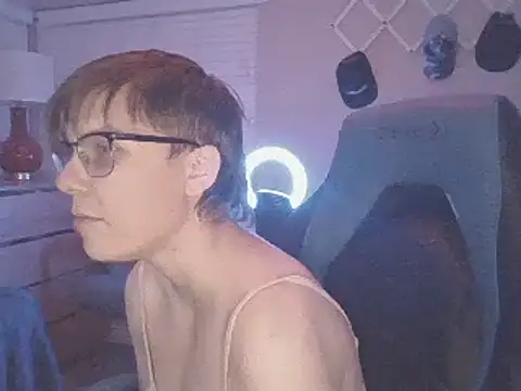 Snapshot of KaliSnow199623 chatting on 01/15/25, 05:08 KaliSnow199623 online show from 01/15/25, 05:08