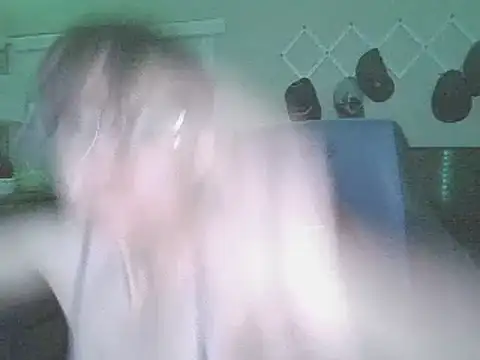 Snapshot of KaliSnow199623 chatting on 01/24/25, 04:27 KaliSnow199623 online show from 01/24/25, 04:27